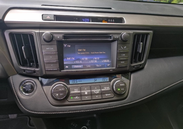 Toyota RAV4 cena 47900 przebieg: 246000, rok produkcji 2013 z Jutrosin małe 154
